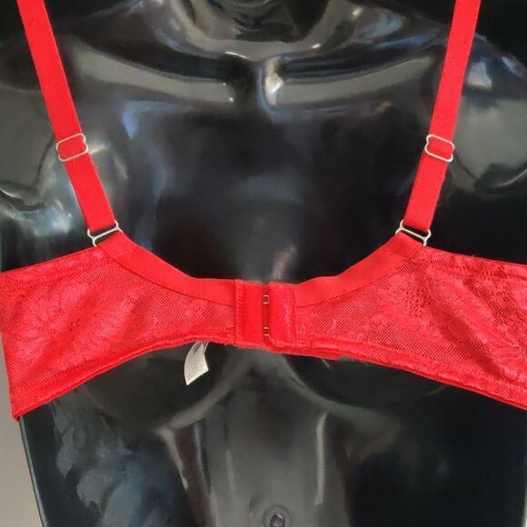 Body By Victoria Unlined Perfect Coverage Red Lace Bra - Picture 2 of 4